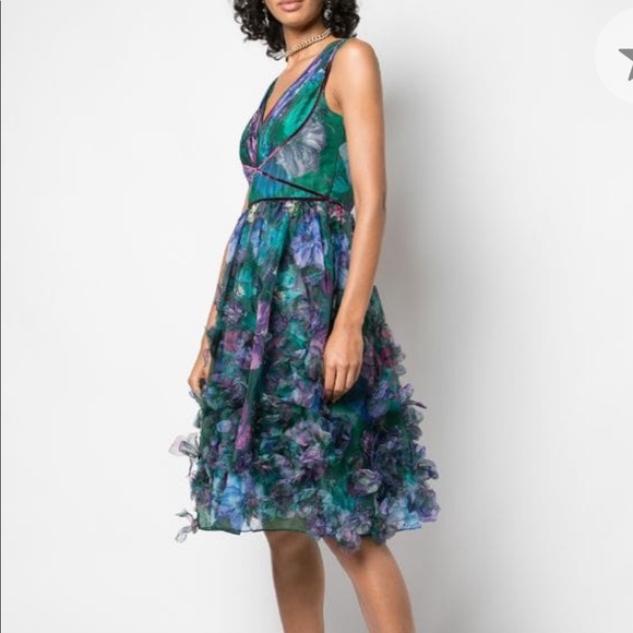 Marchesa Dresses & Skirts - Marchesa Notte floral appliqué dress in emerald